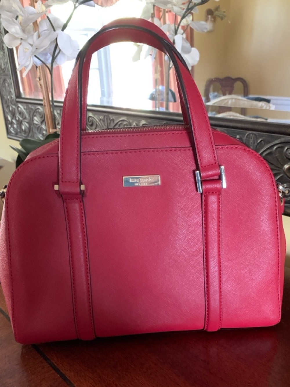 Kate Spade WKRU3367 Newberry Lane Felix Geranium Leather
Crossbody/Tote Bag